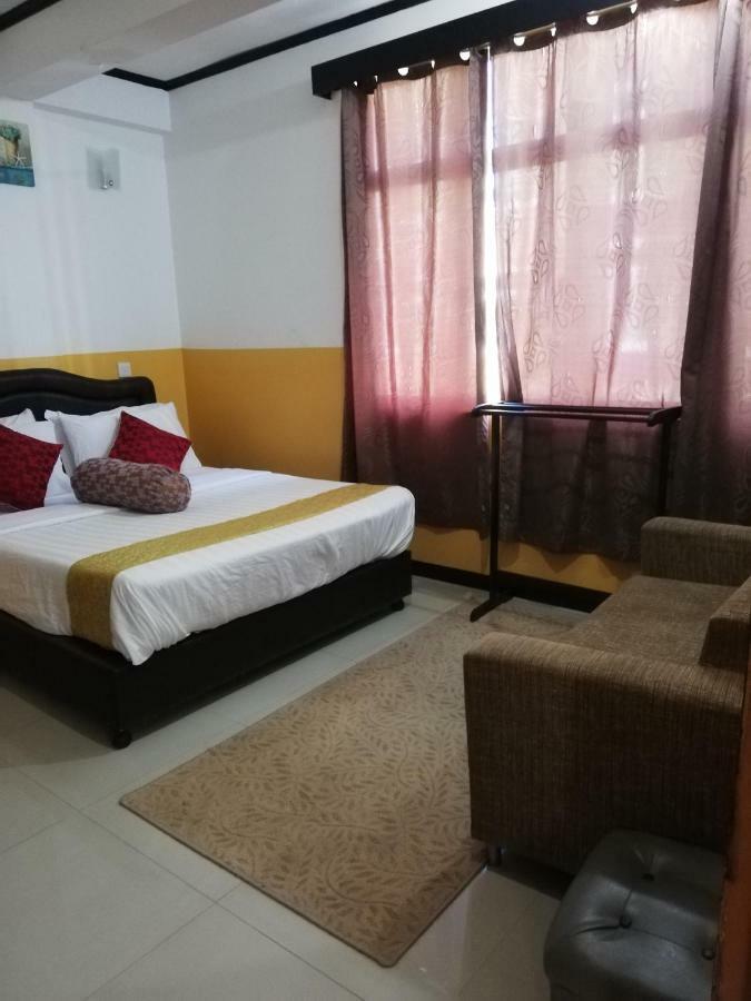 Beach Arena Inn Hulhumale Exteriör bild