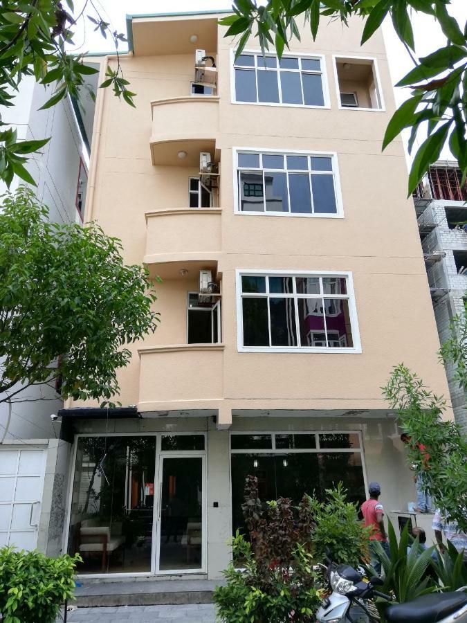 Beach Arena Inn Hulhumale Exteriör bild